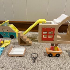 LOVEVERY Wooden Camper, Outdoor Van, Playhouse, Speedster